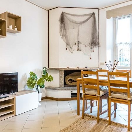 Lago Azzurro Apartment 瓦伦纳 外观 照片