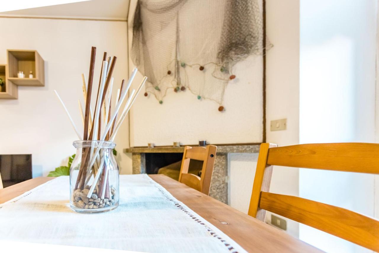 Lago Azzurro Apartment 瓦伦纳 外观 照片