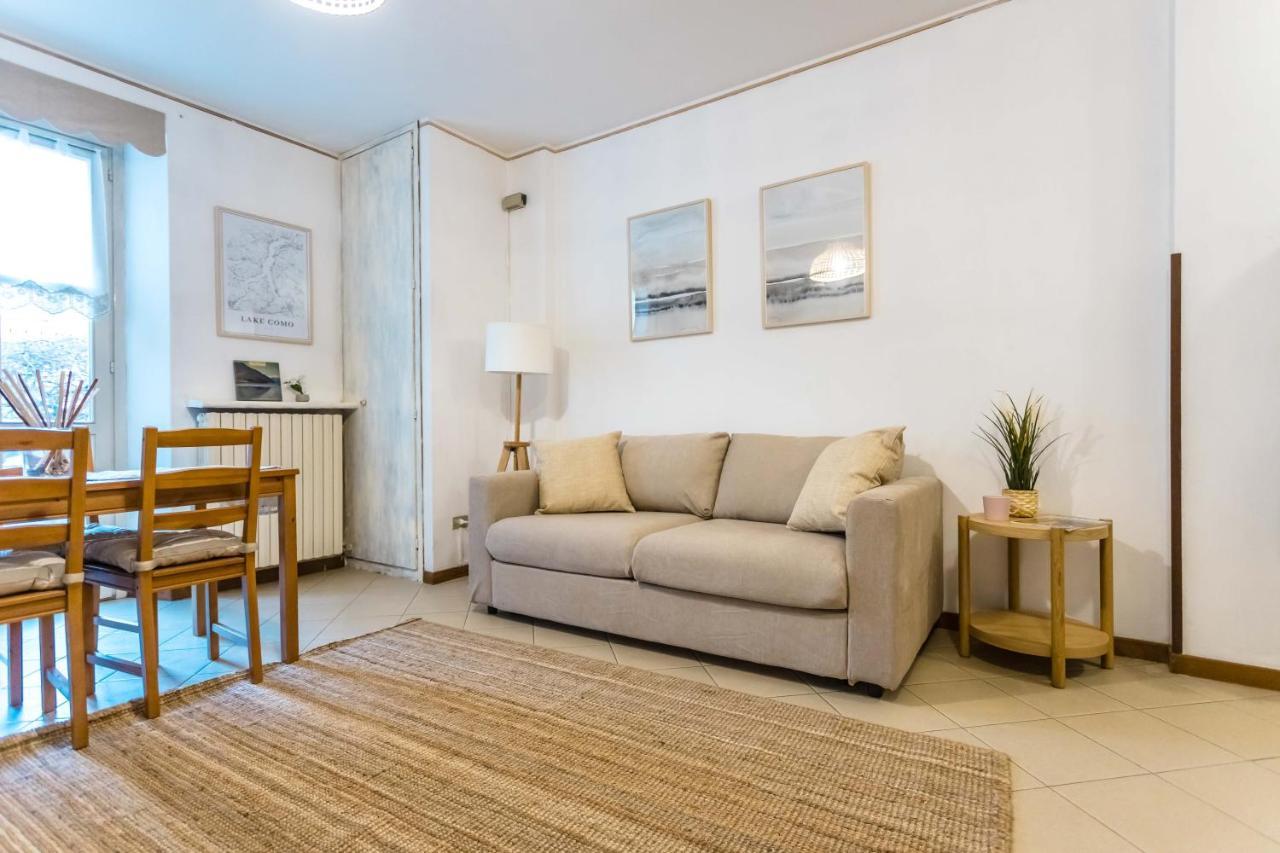 Lago Azzurro Apartment 瓦伦纳 外观 照片