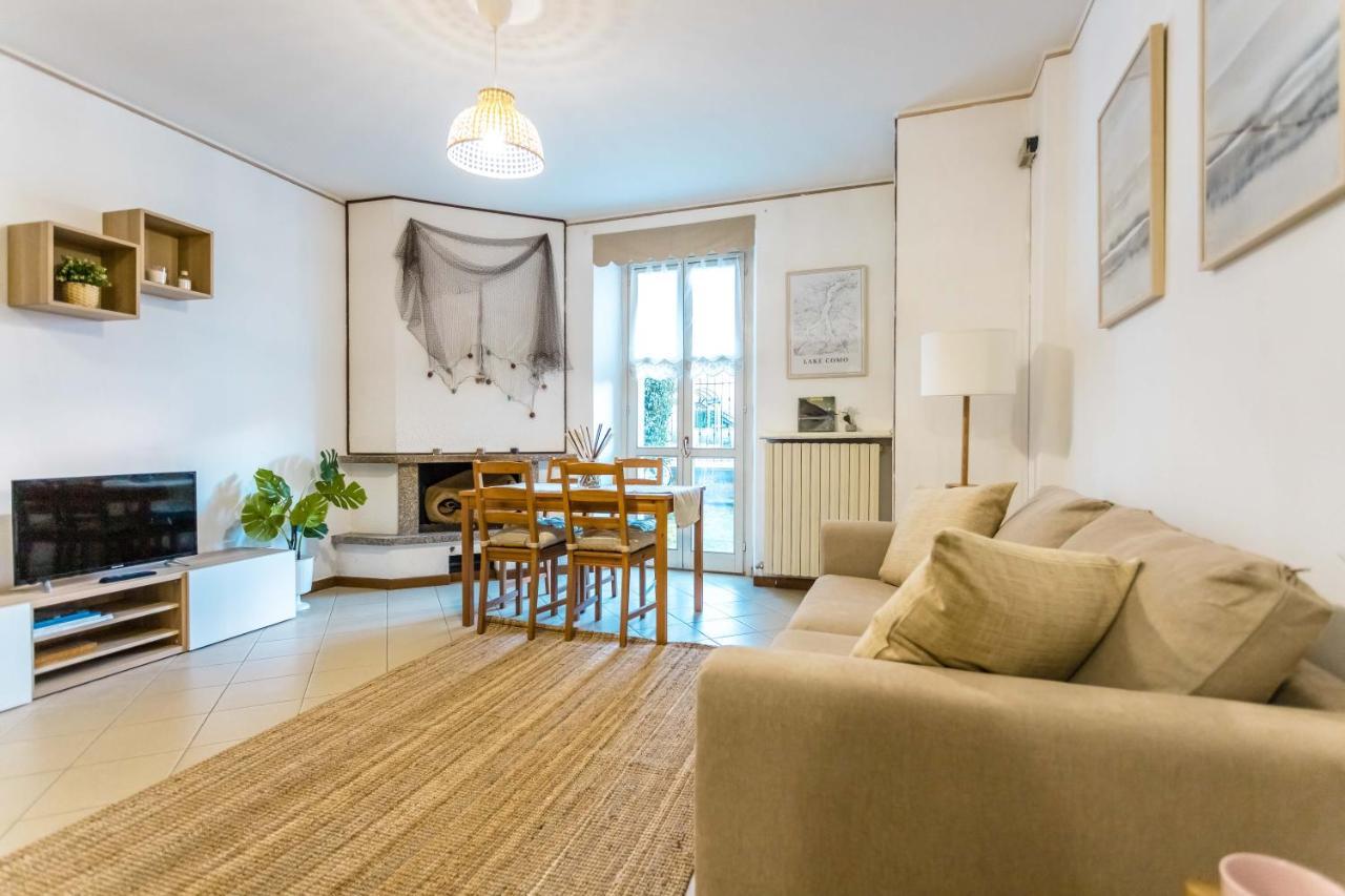 Lago Azzurro Apartment 瓦伦纳 外观 照片