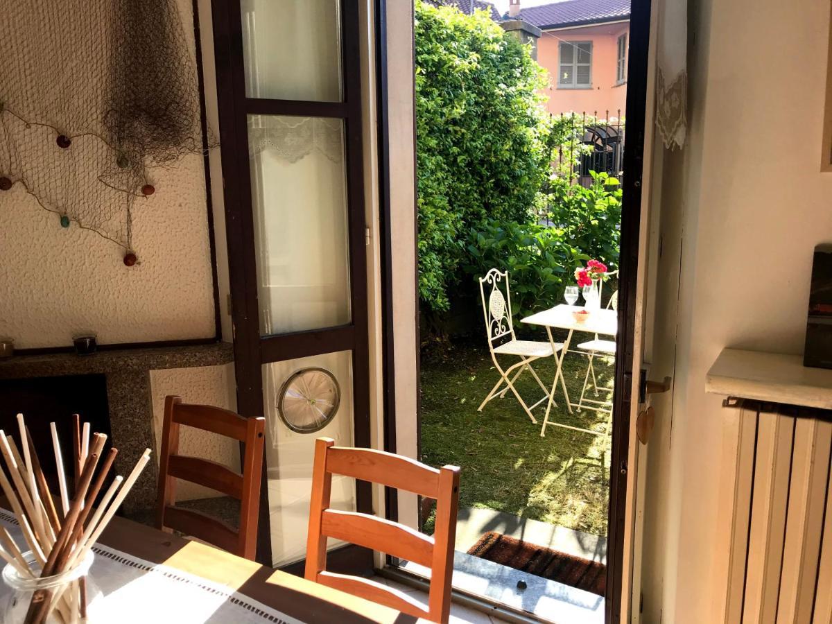 Lago Azzurro Apartment 瓦伦纳 外观 照片